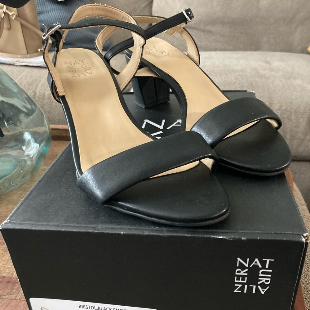 Naturalizer Smooth black Sandals- size 10- worn once